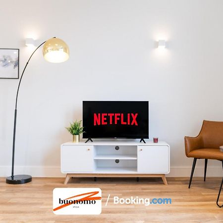 Two Bedroom Apartment At Buonomo Stays Short Lets & Serviced Accommodation Close To Wimbledon Tennis Courts London Bagian luar foto