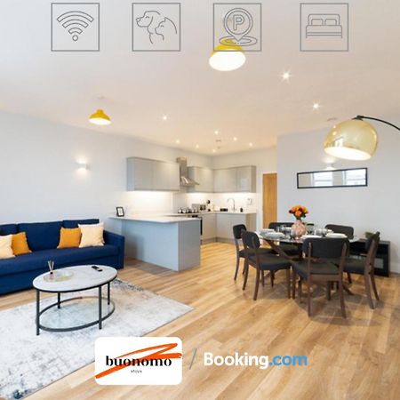 Two Bedroom Apartment At Buonomo Stays Short Lets & Serviced Accommodation Close To Wimbledon Tennis Courts London Bagian luar foto