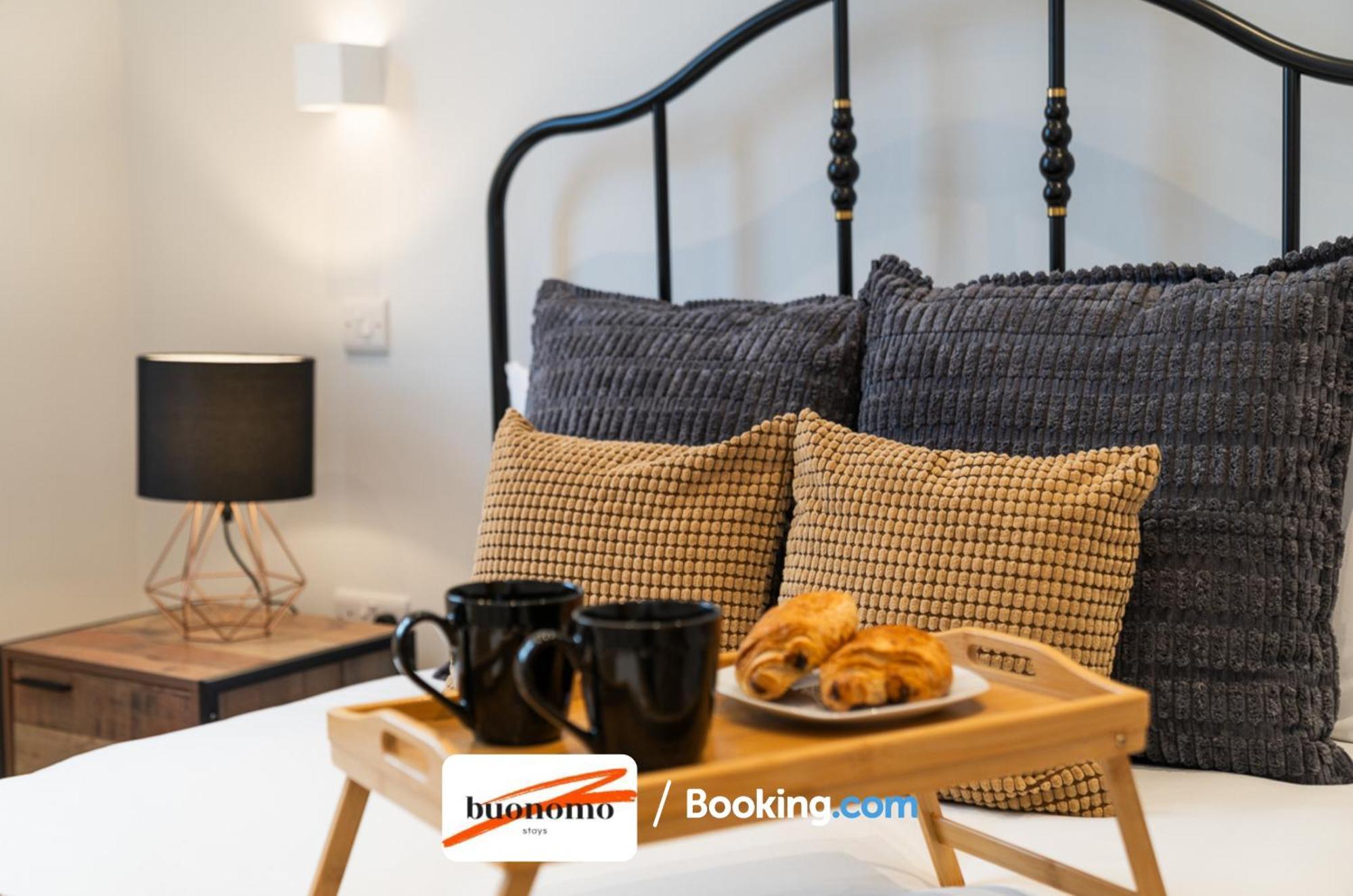 Two Bedroom Apartment At Buonomo Stays Short Lets & Serviced Accommodation Close To Wimbledon Tennis Courts London Bagian luar foto