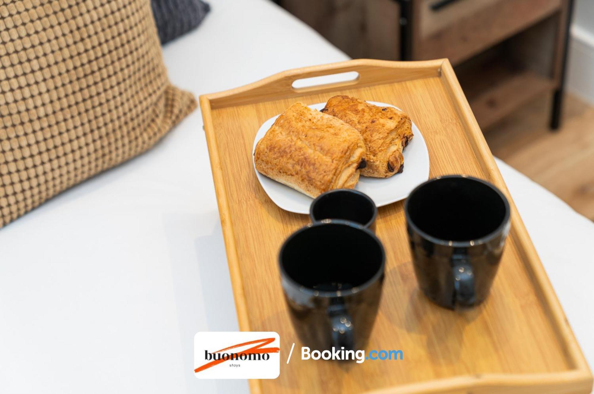 Two Bedroom Apartment At Buonomo Stays Short Lets & Serviced Accommodation Close To Wimbledon Tennis Courts London Bagian luar foto